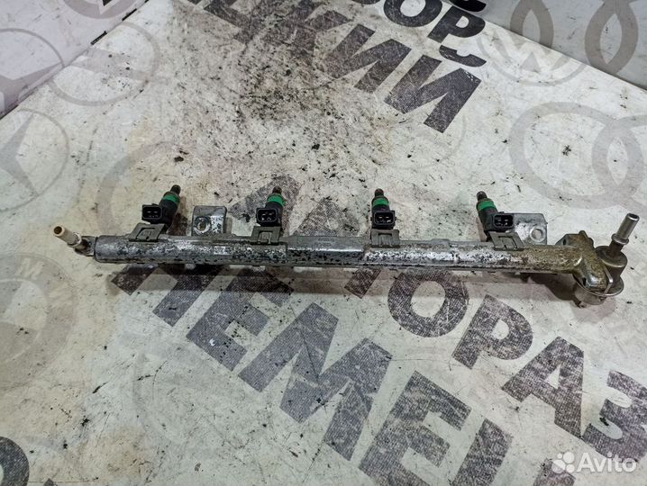 Топливная рампа Ford Fiesta 5 fхja V-1.4