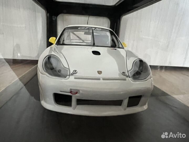 1/18 Autoart 77822 Porsche 911 GT3R (White)