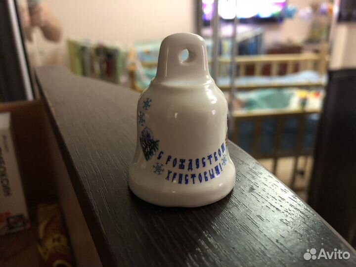 Фарфоровый колокольчик
