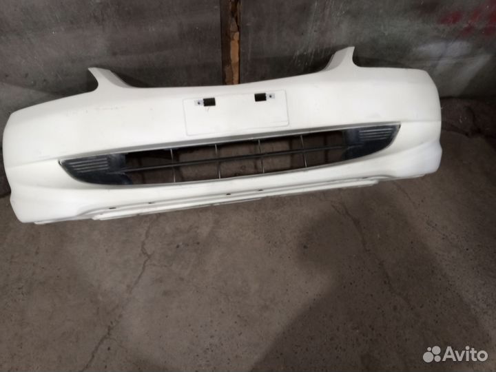 Бампер передний на honda civic 4d