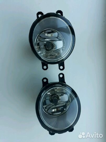 Фары противотуманные Toyota