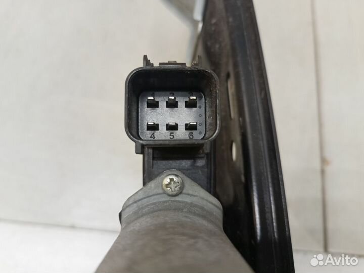 Стеклоподъемник электрический задний левый LR06800