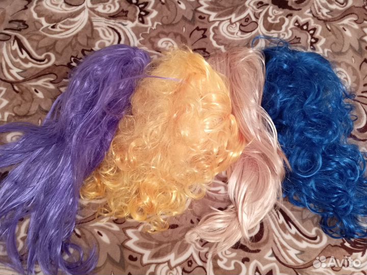 Парик карнавальный