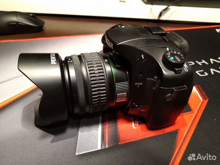 Зеркальный фотоаппарат Pentax K20D Kit