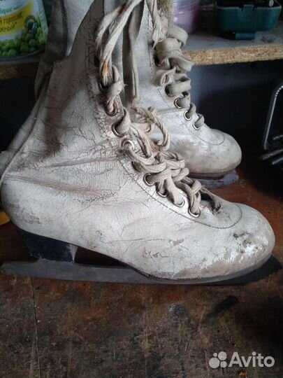 Коньки фигурные