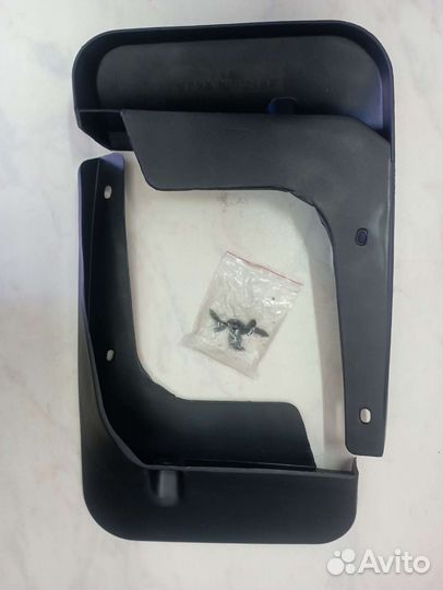 Брызговики на toyota camry 50, задние