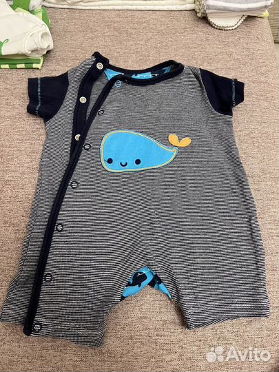 Вещи 0-3 бесплатно отдам и пачку памперсов