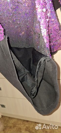 Продам нарядное платье для девочки