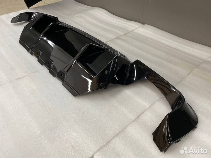 Бампер задний М5 BMW F10 + диффузор м5 глянец