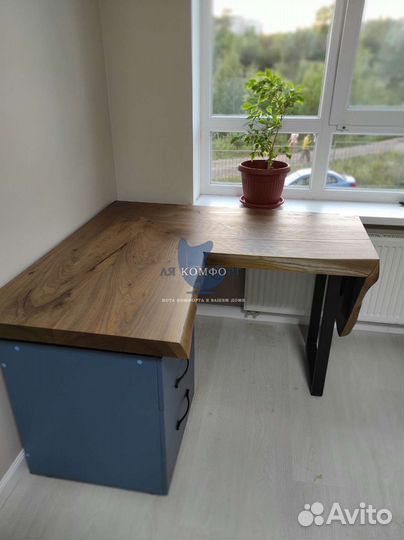 Угловой письменный стол на заказ