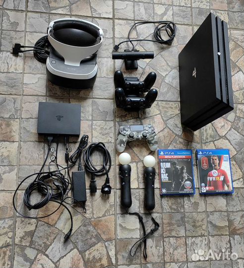 Игровая приставка ps4 pro 1Tb в комплекте с VR