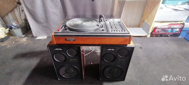 Проигрыватель винила арктур