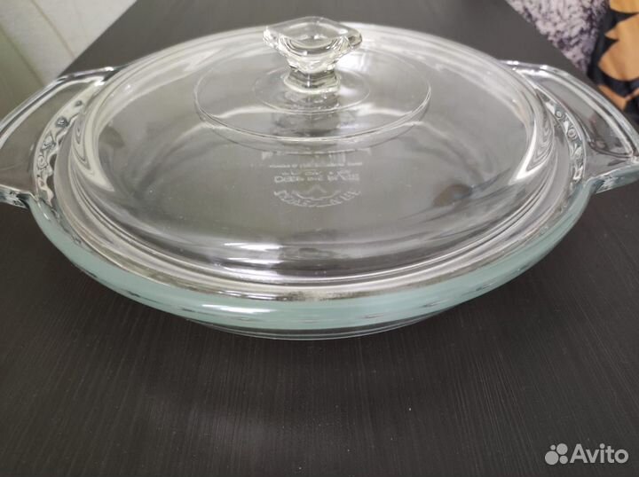 Стеклянная кастрюля