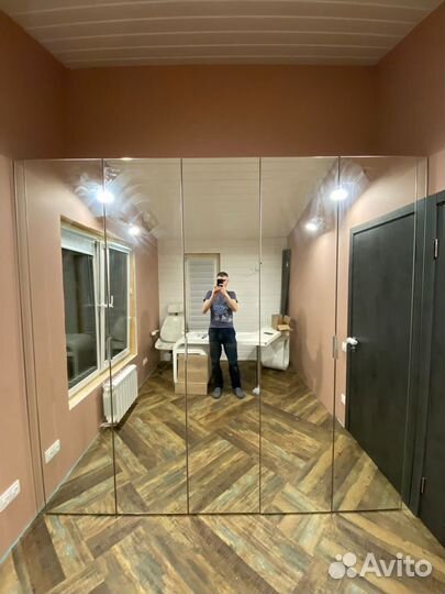 Распашной шкаф