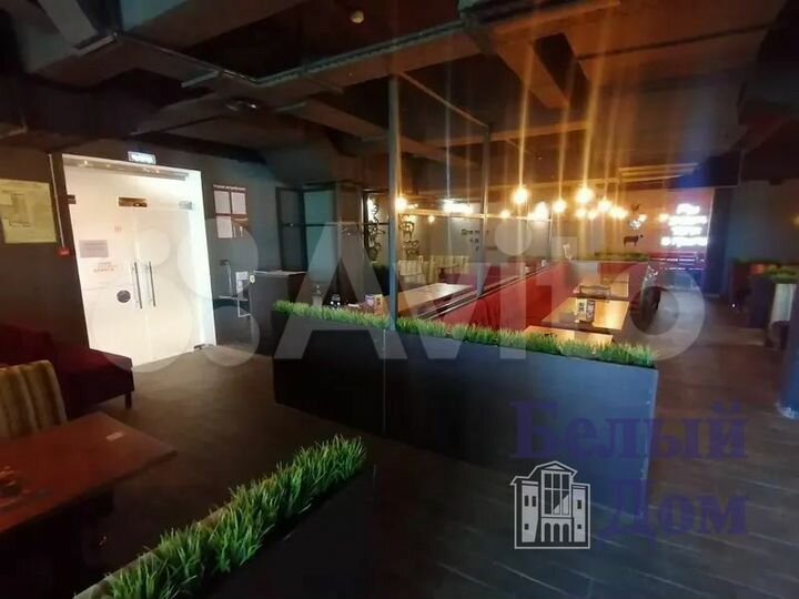 Сдам торговое помещение, 543.5 м²