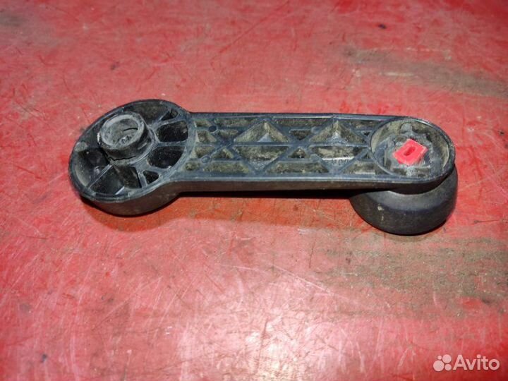 Ручка стеклоподъемника Ford Mondeo 1 универсал