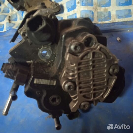 Двигатель на запчасти 1ND TV 1.4