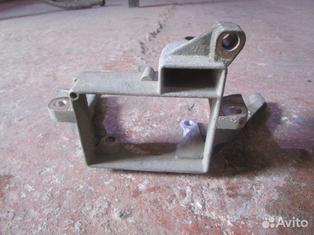 Кронштейн гидроусилителя VW Passat B5 2000-2005 (0