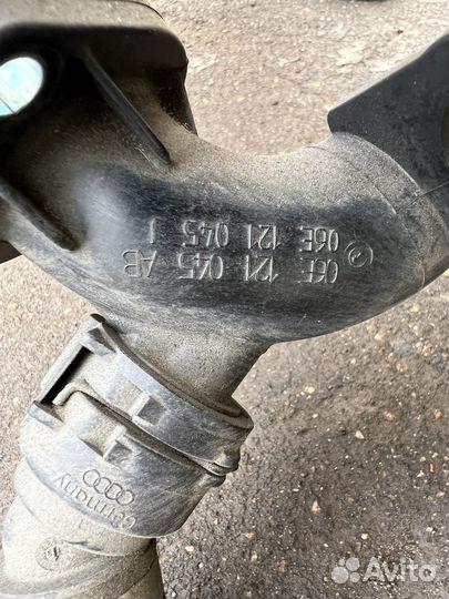 Патрубок системы охлаждения Audi A6 C7 2.8