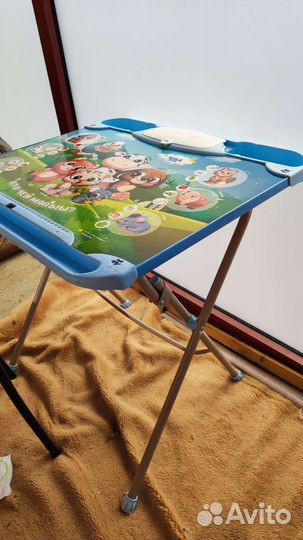Детский столик и стульчик