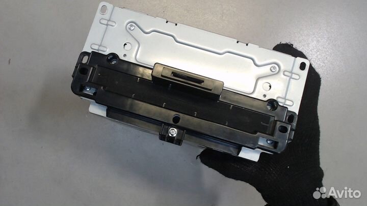 Магнитола Chrysler 300C 2011, 2013