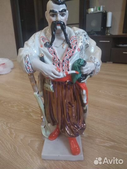 Тарас Бульба фарфоровая статуэтка (большой)