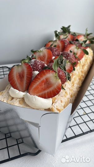 Торты,капкейки,меренговый рулет.Леденцы,топперы