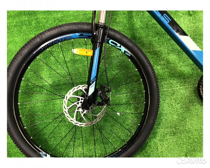 Велосипед горный Stels Navigator 720 MD 27.5