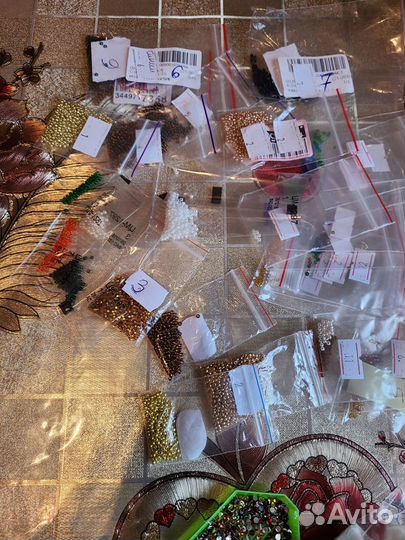 Остатки бисера и алмазной мозайки