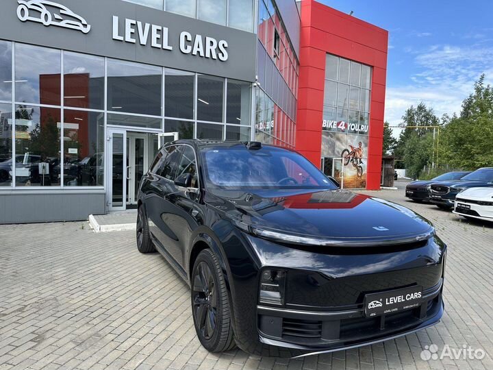 LiXiang L9 1.5 AT, 2024, 10 км