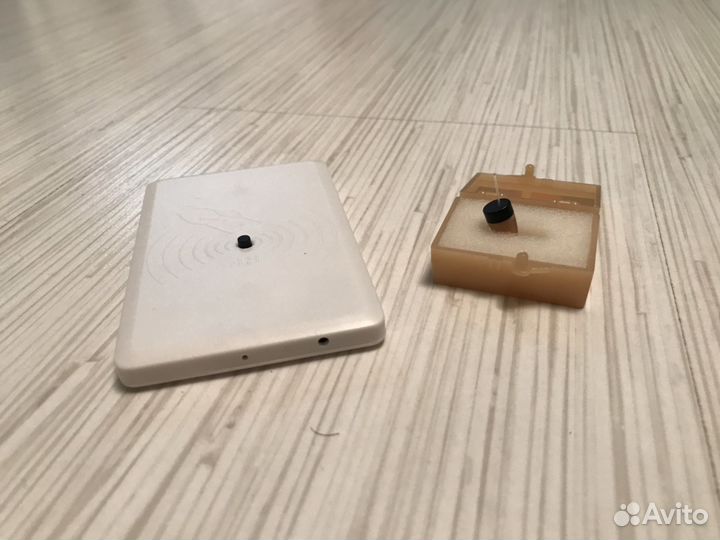 Капсульный микранаушник