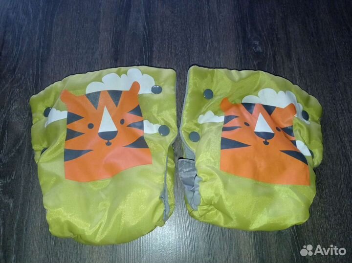 Варежки на санки