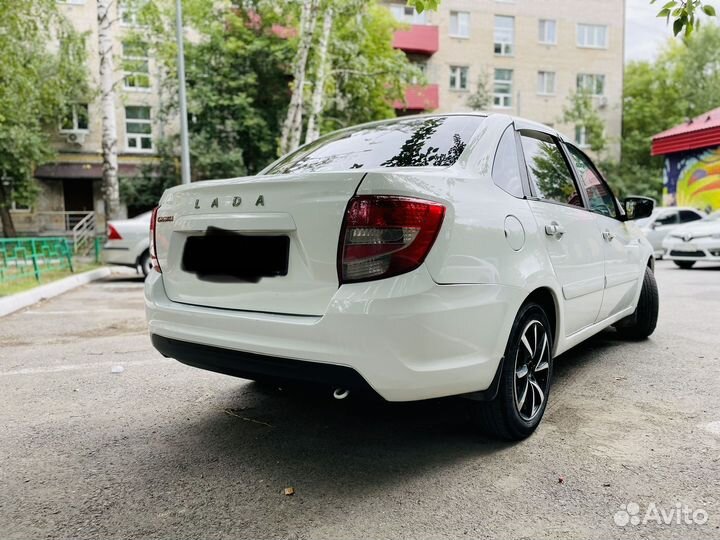 LADA Granta 1.6 МТ, 2019, 81 000 км