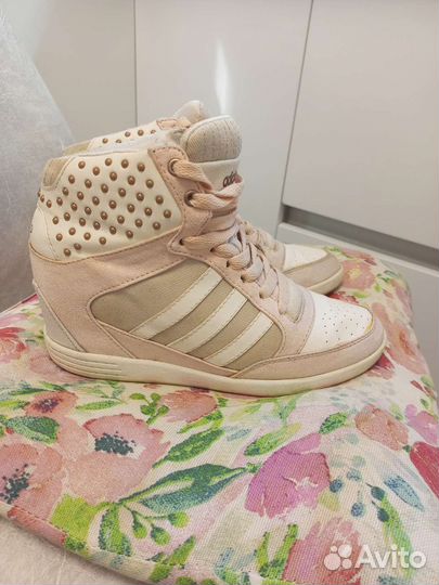 Кроссовки женские adidas 39 размер
