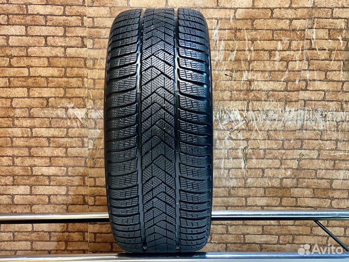 Pirelli Scorpion Winter 275/40 R21