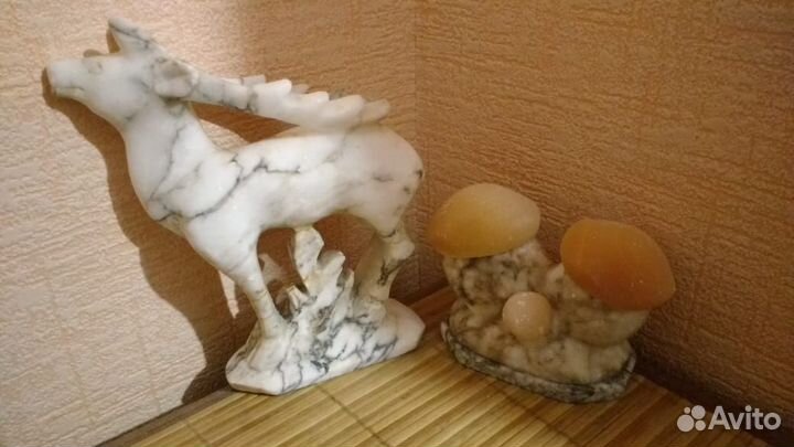 Мраморные статуэтки