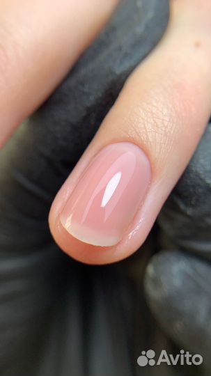 Мастер маникюра и педикюра