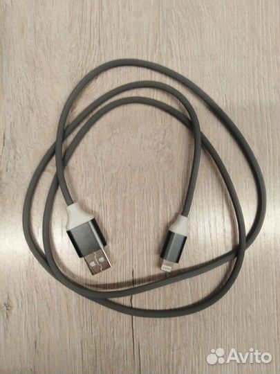 Кабель для айфона