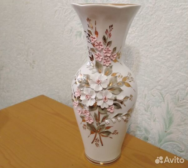 Вазы для цветов: Хрусталь, Фарфор, стекло. Новые