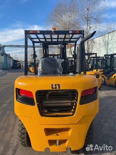 Вилочный погрузчик UN Forklifts FD70, 2023
