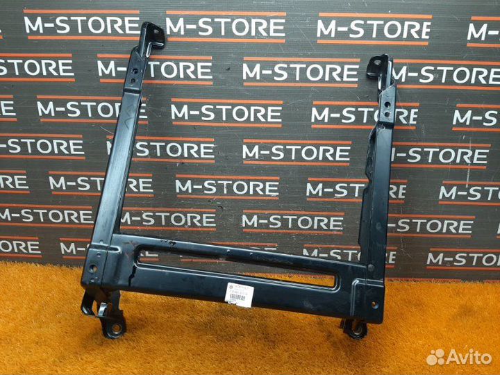 Салазки сиденья передние левые Porsche Cayenne 957