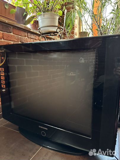Телевизор samsung