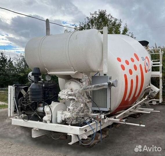 Водобак автобетоносмесителя