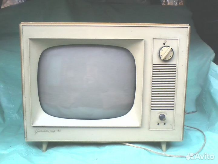 Телевизор 
