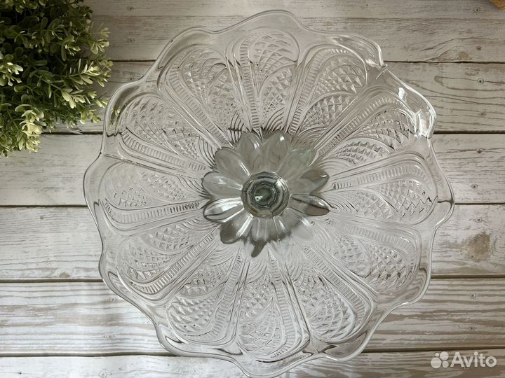 Ваза для фруктов на ножке цветное стекло СССР