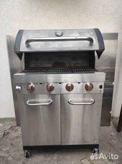 Газовый гриль Char-Broil Professional PRO 4S