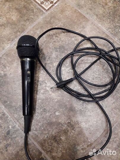 Микрофоны lg и DM 20 hama