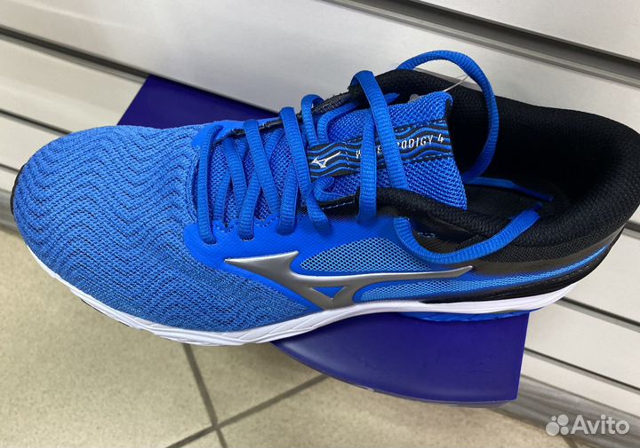 Кроссовки Mizuno мужские wave prodigy 4