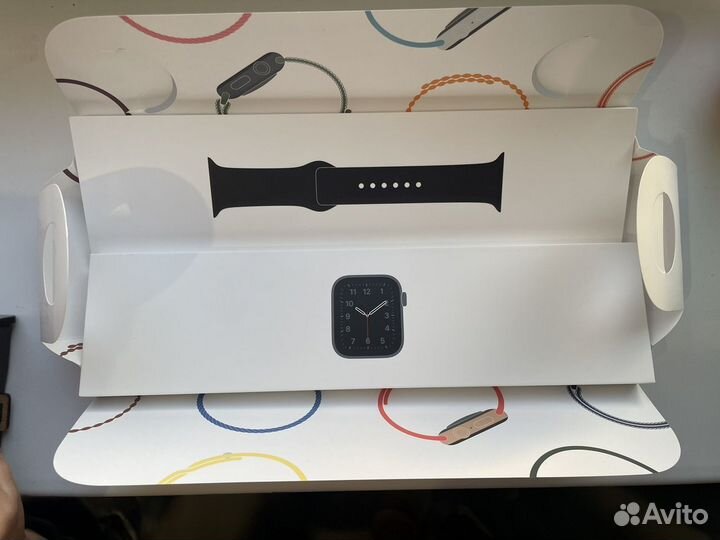 Часы apple watch se 44 mm