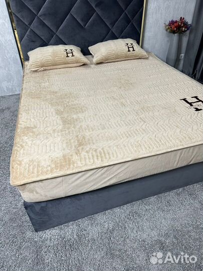 Наматраники с наволочками